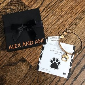 Prints of Love Paw Bangle
